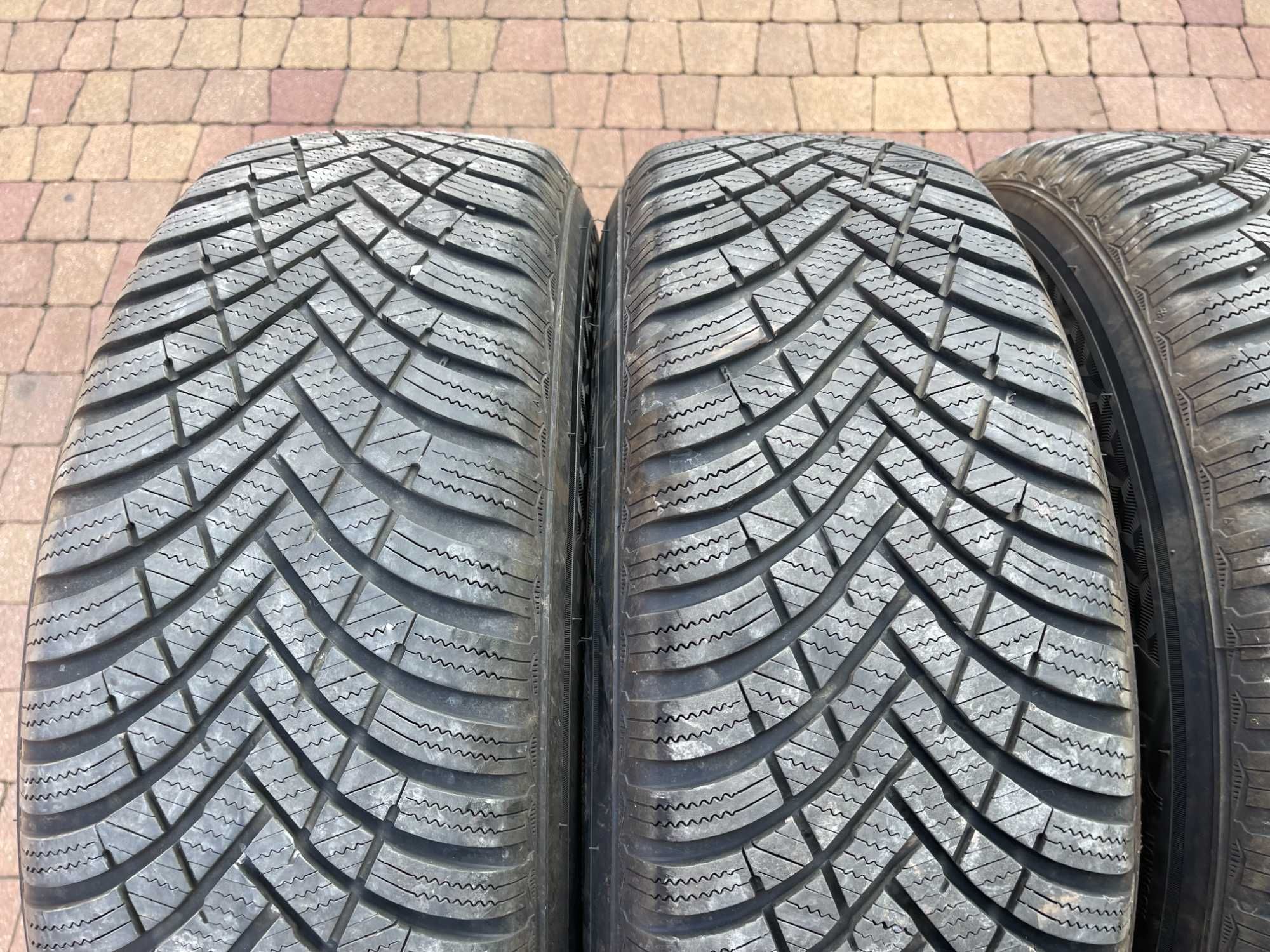 3791. Koła zimowe Juke Qashqai Duster 5x114.3 215/65/16 2023r 6.5/7mm