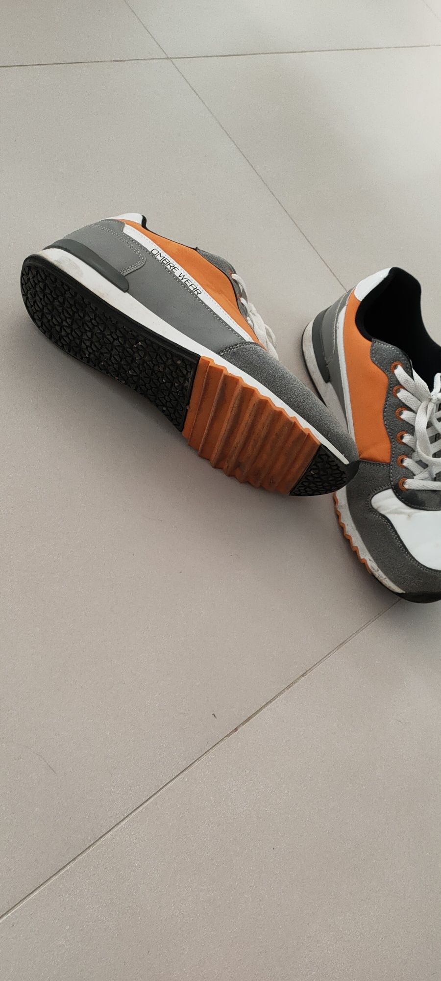 Adidasy pomarańcz biały 42
