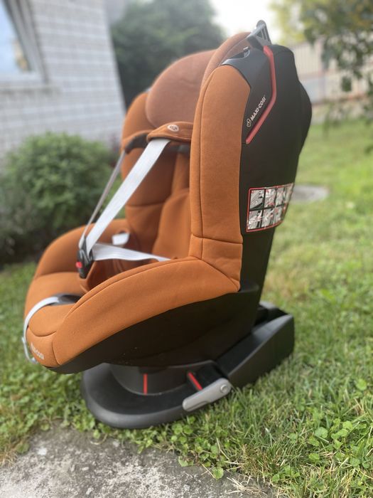 Автокрісло maxi cosi