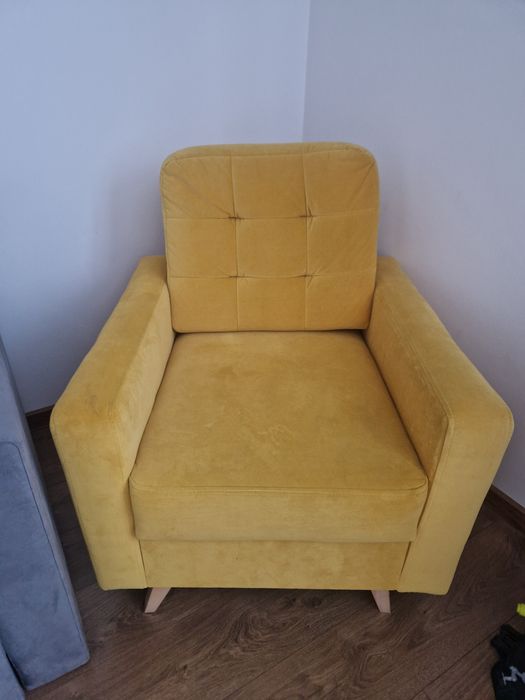 Fotel musztardowy, żółty