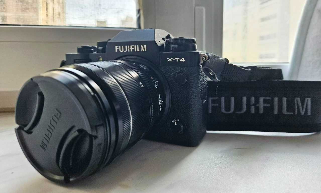 Фотоапарат Fujifilm X-T4  kit (18-55mm) Black