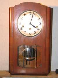 Relógio Antigo de Parede da "Reguladora"
