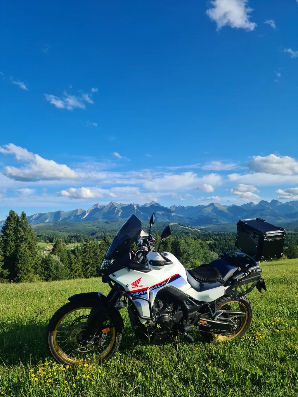 Honda Transalp Honda Transalp 750 PL salon, pierwszy właściciel, gotowy do jazdy.