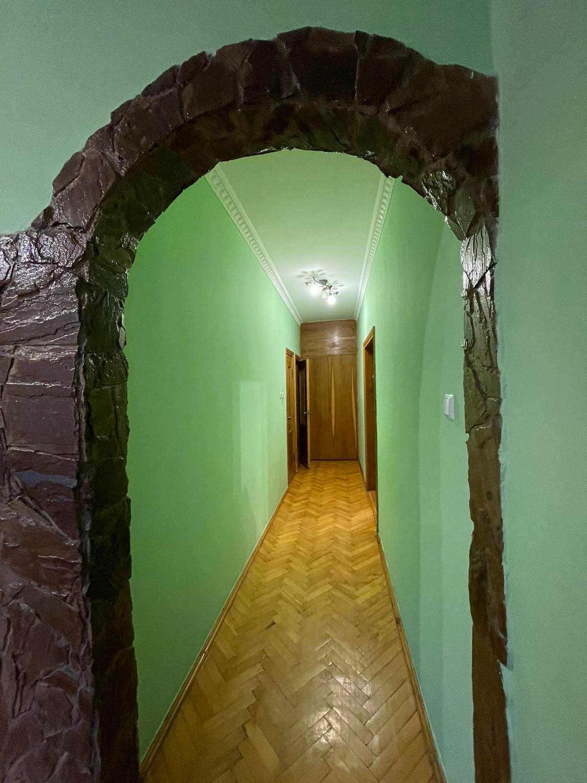 Пропозиція оренди 2 кім будинку по вул Розточчя
