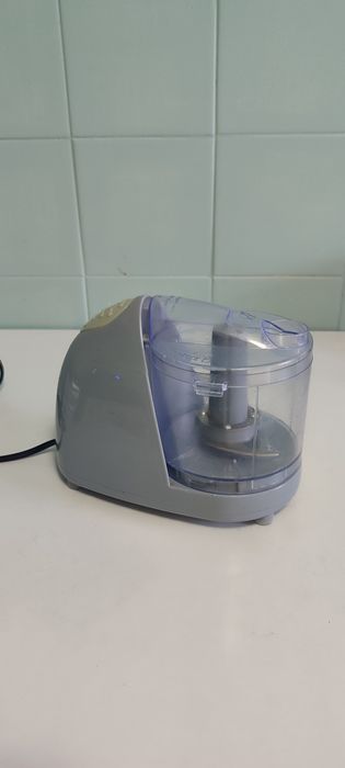 Picadora elétrica pequena