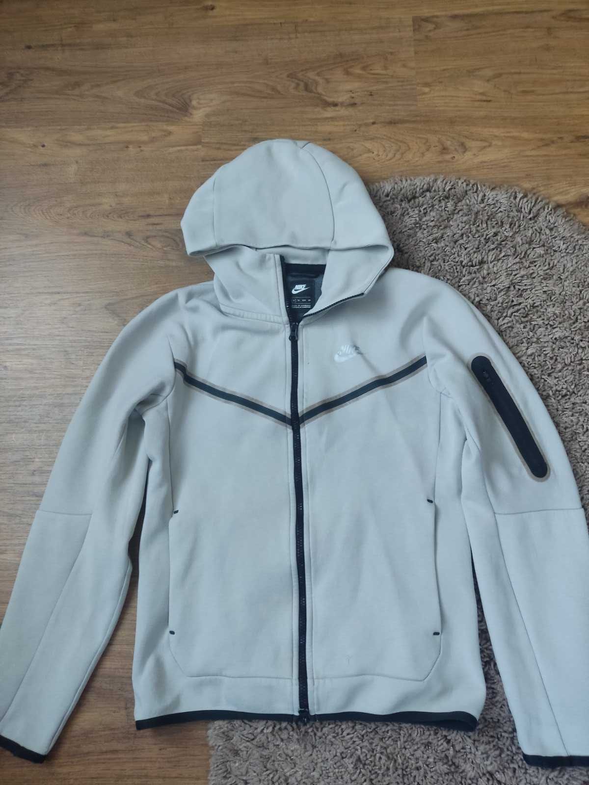 nike tech fleece original (рідка модель !)