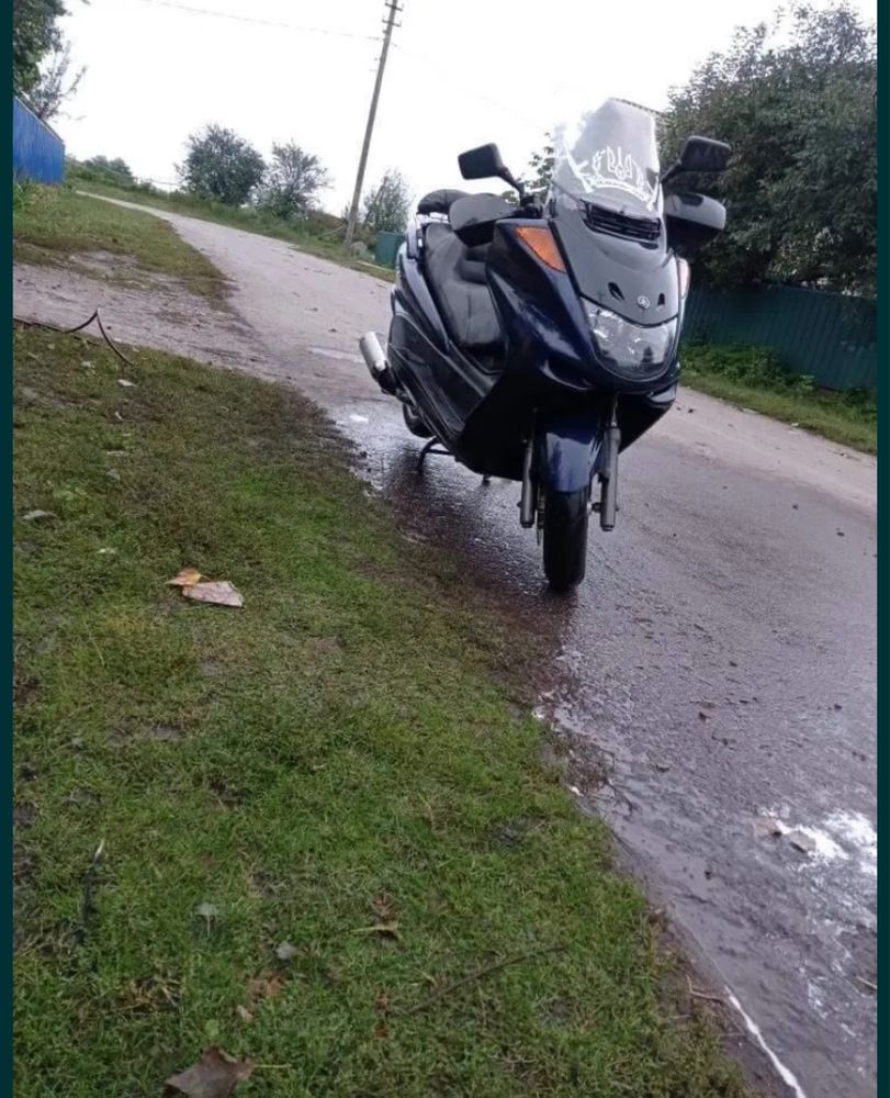 Максі скутер