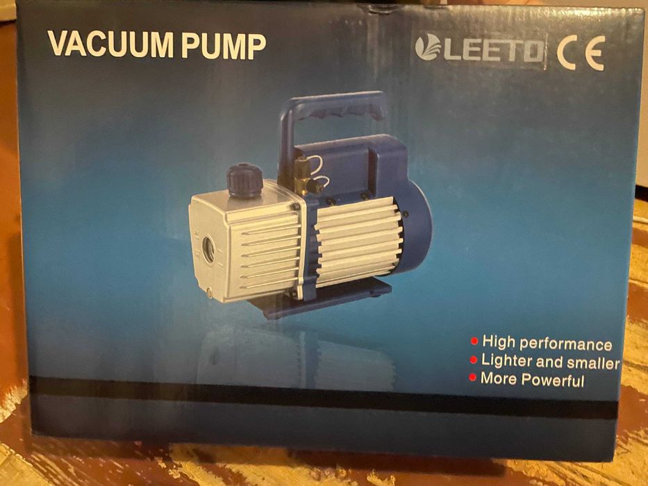 Продам вакуумні насоси Leeto