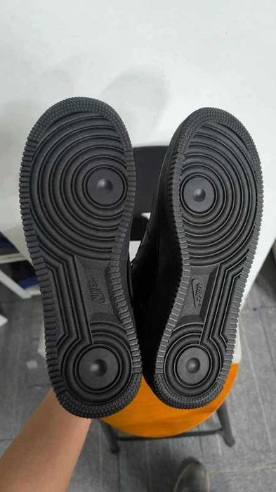 Buty biegania Nike Air Force 1 Black R.42