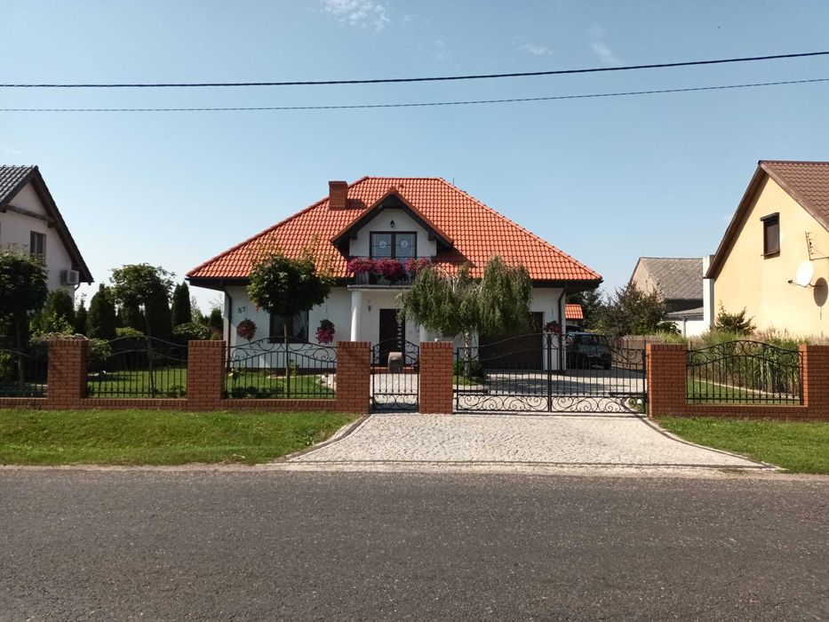 Dom 150m2 w miejscowości Pokoje-Słupcy bez nakładu finansowego