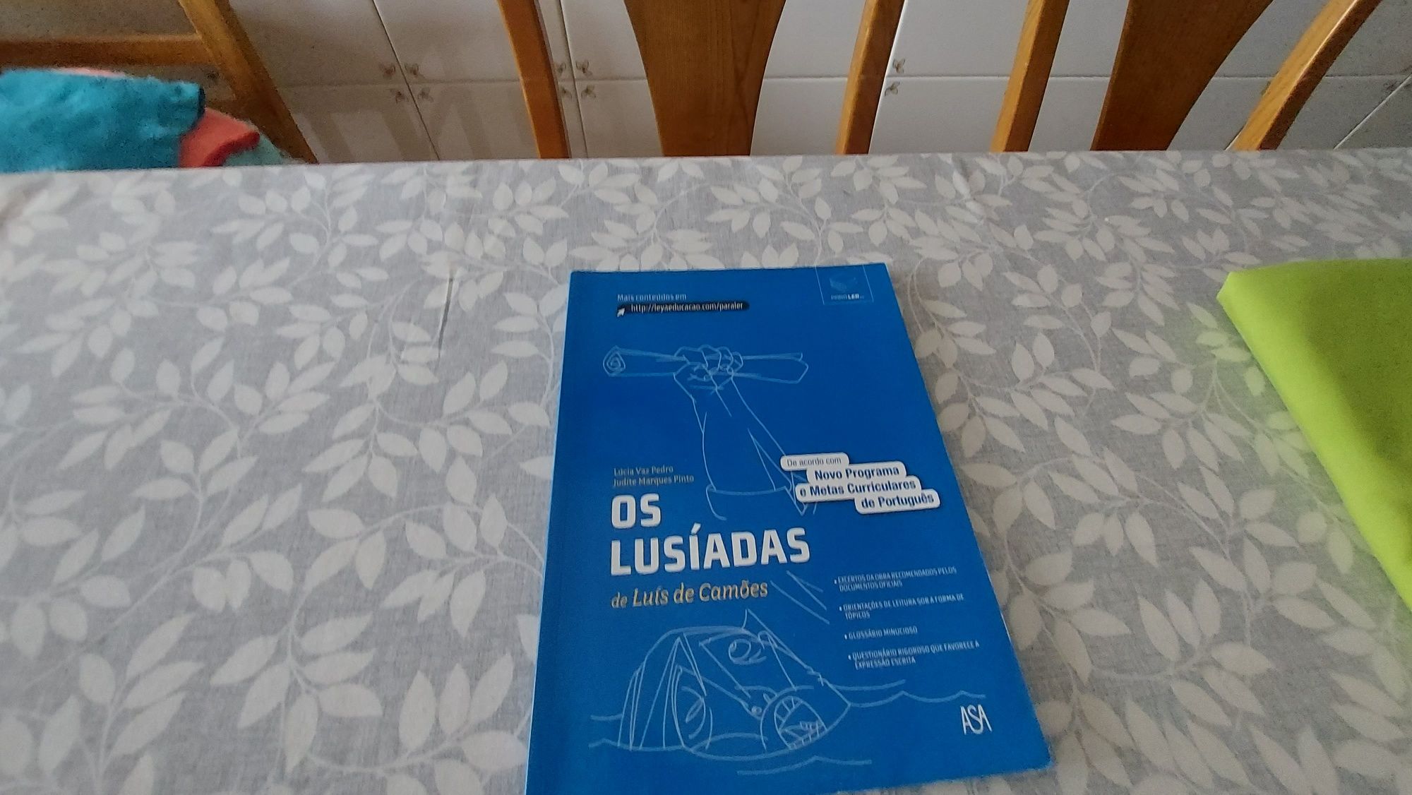 Livros escolares