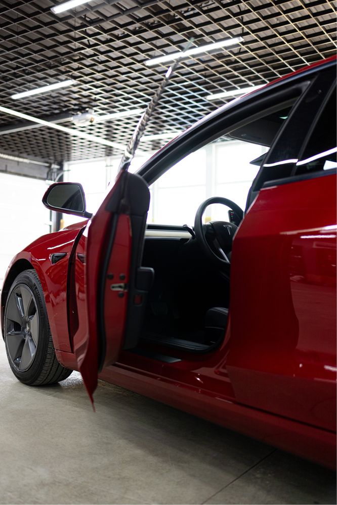 Оренда/прокат Tesla 2023 без застави