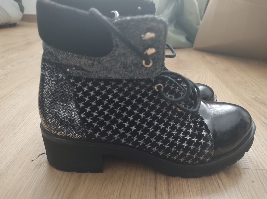 Buty na obcasie damskie