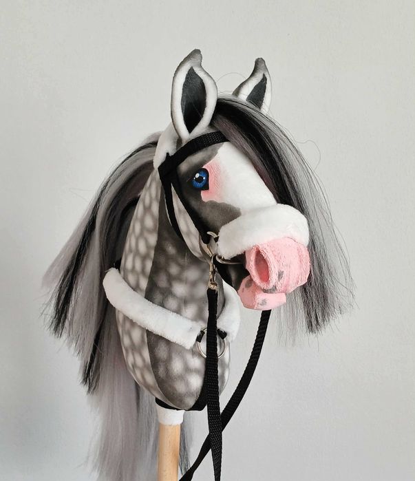 Siwy konik Hobby Horse A4 + sprzęt finland realistyczny