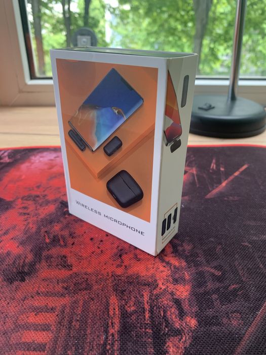 Мікрофон бездротовий петличний з кейсом для зарядки