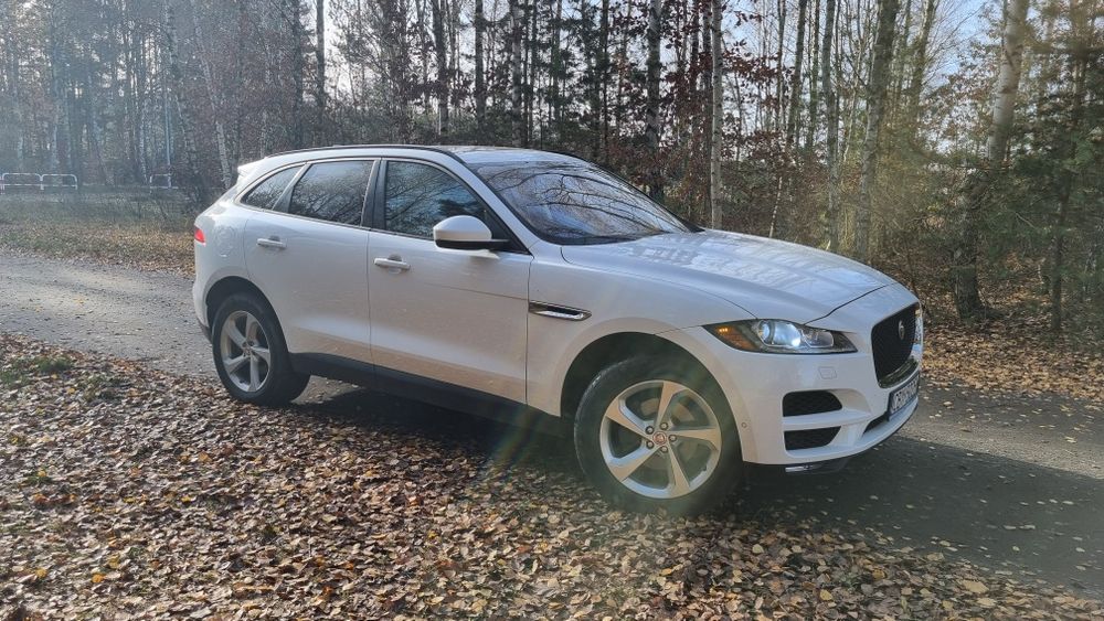 Jaguar F-pace 25t pojemność 2.0 2018 rok 250km benzyna obniżka ceny