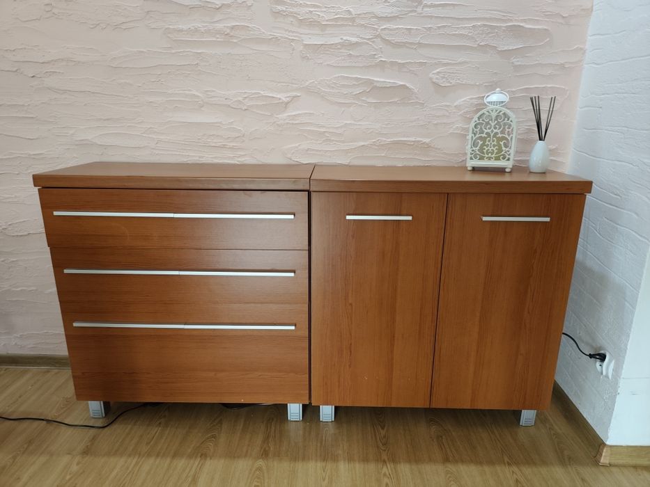 Meble pokojowe  salon komody witryny