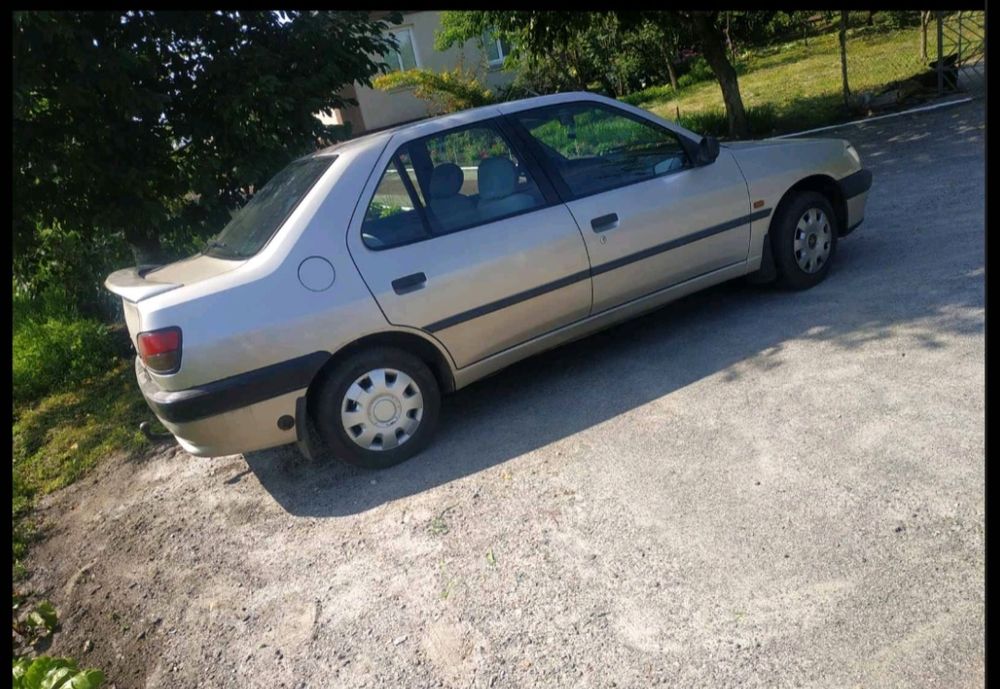 Продам Пежо 306.