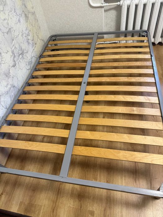 Каркас Ліжко 140х200 см з ламелями Кровать с матрасом Двомісне