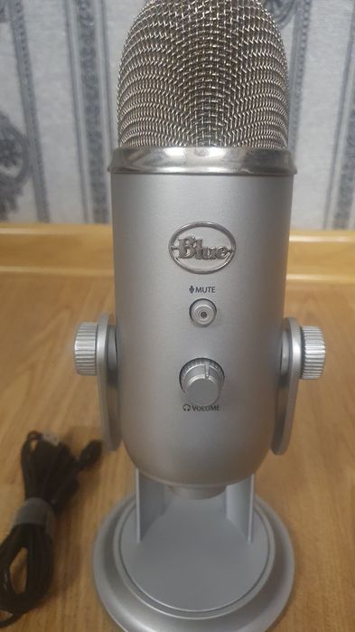 Мікрофон Blue Yeti