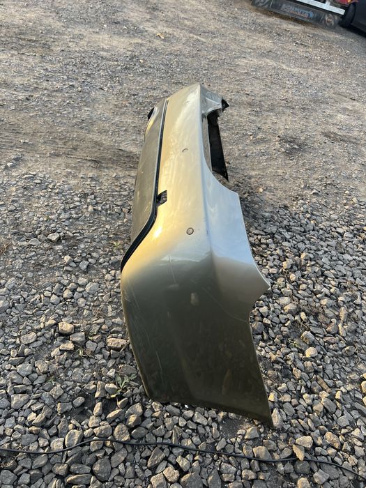 Продам м бампер е 60