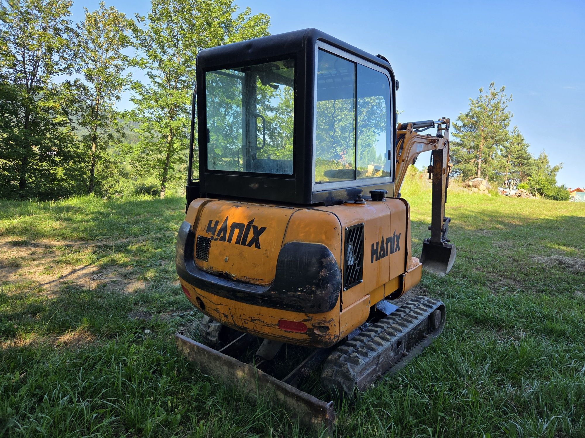 Minikoparka hanix h22b