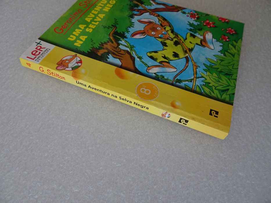 Livro Geronimo Stilton - Uma aventura na selva negra