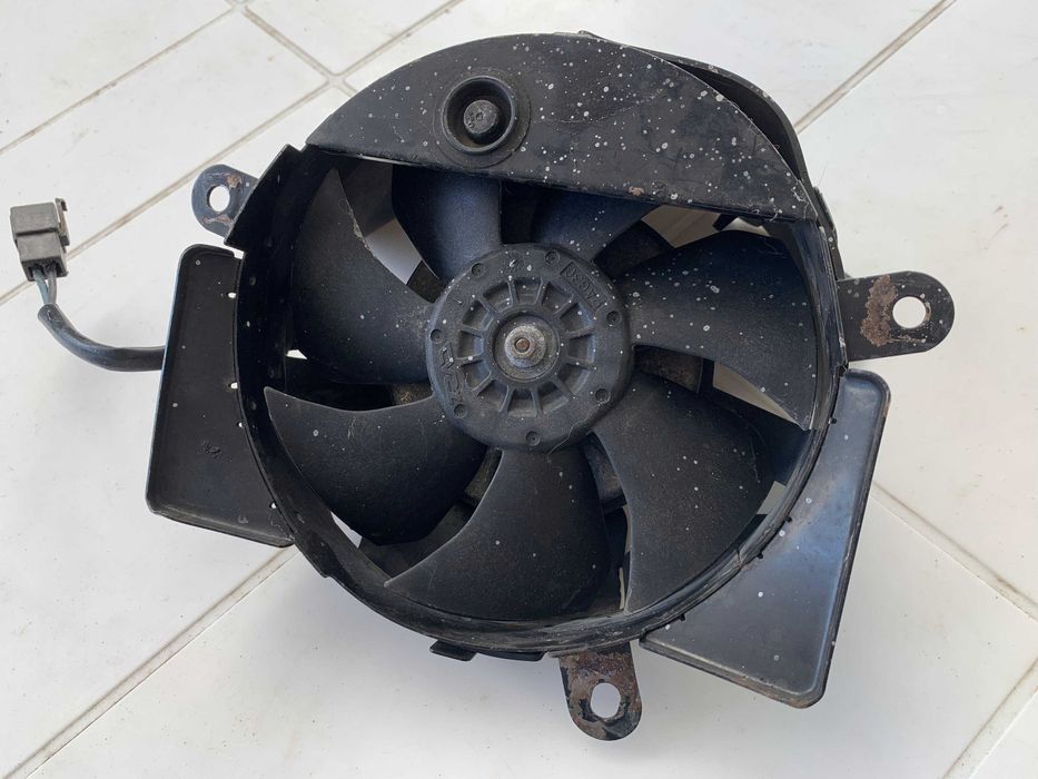 Вентилятор радиатора  YAMAHA T-Max 500 Original Japan 8730G