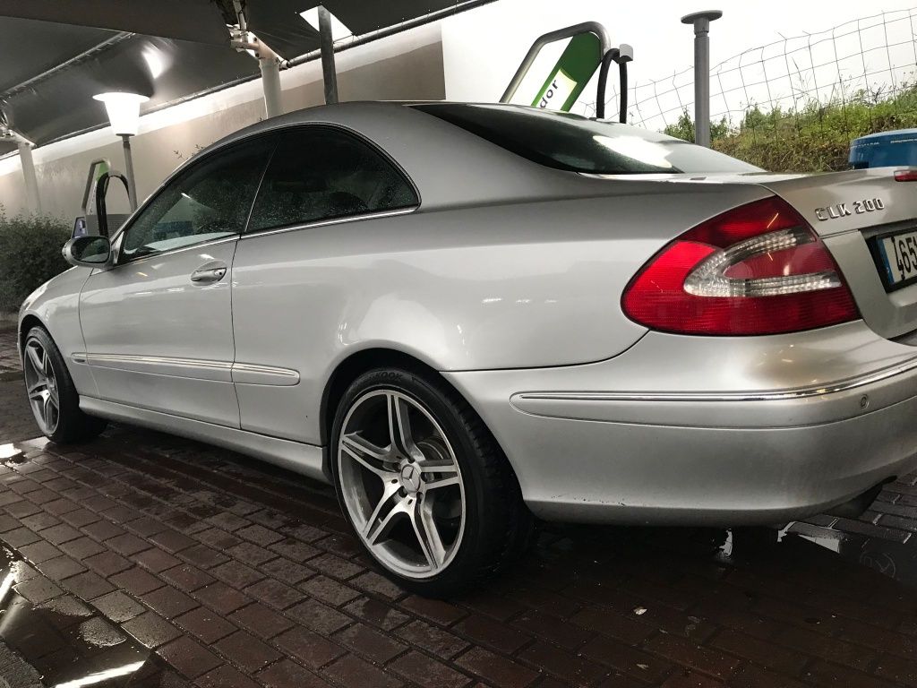 Mercedes-benz clk200
