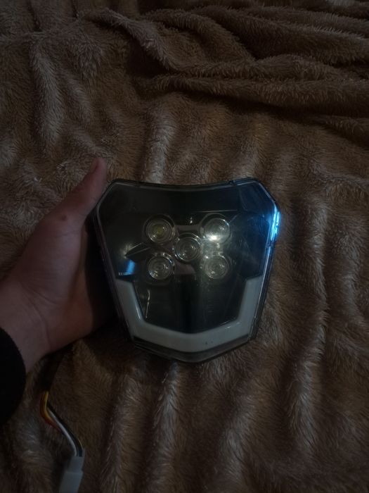 Фара Kaya/Geon/Kovi