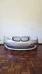 Parachoque frontal BMW E8X com grelha