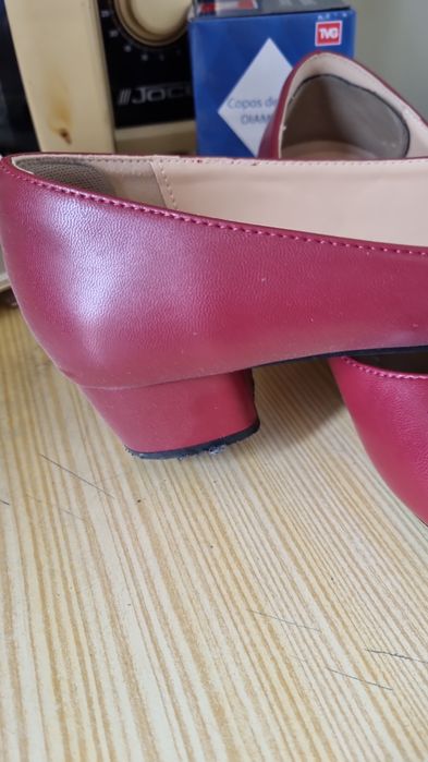 Sapatos de senhora tamanho 39