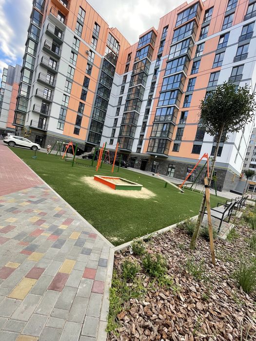 Подобову 1кім. квартира, люкс, в новобудові біля ж.д вокзалу