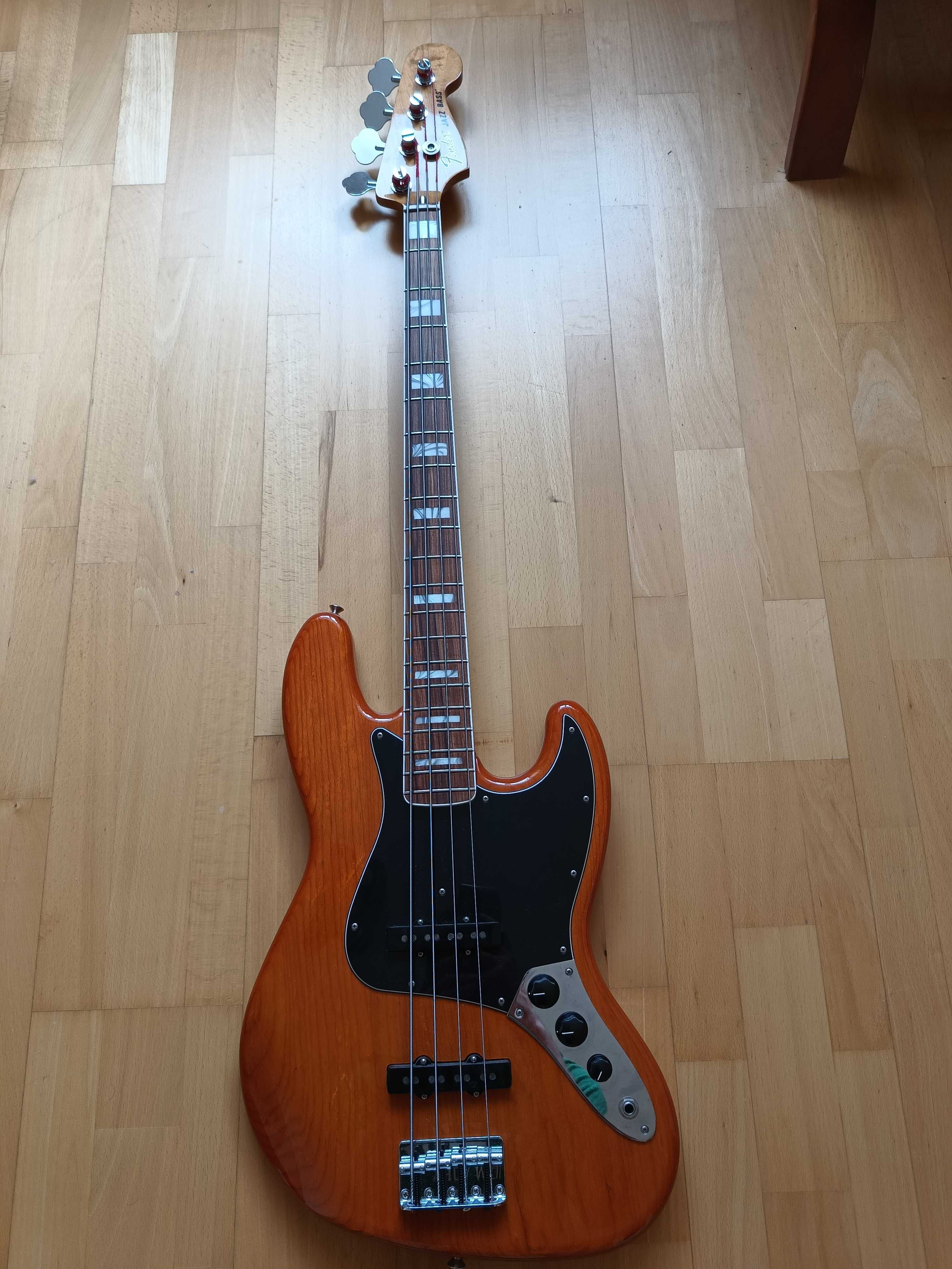 FENDER Vintera 70S Jazz Bass PF AGN