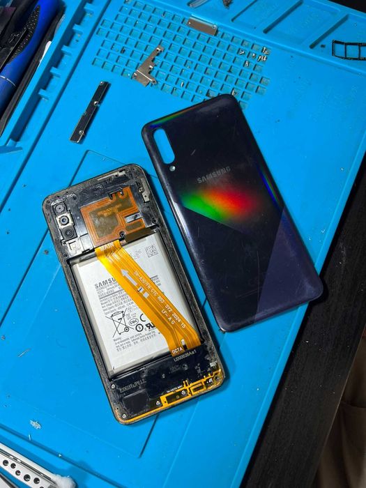 Reparação telemóveis tablets smartwatches de todas as marcas