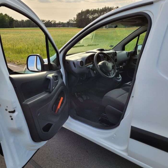 Citroen berlingo faktura VAT cena brutto,  Salon Polska.