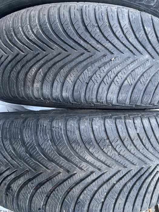 Продам зимову гуму мішелін 205/55R16