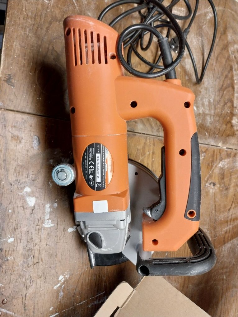 Bruzdownica einhell tc-ma 1300