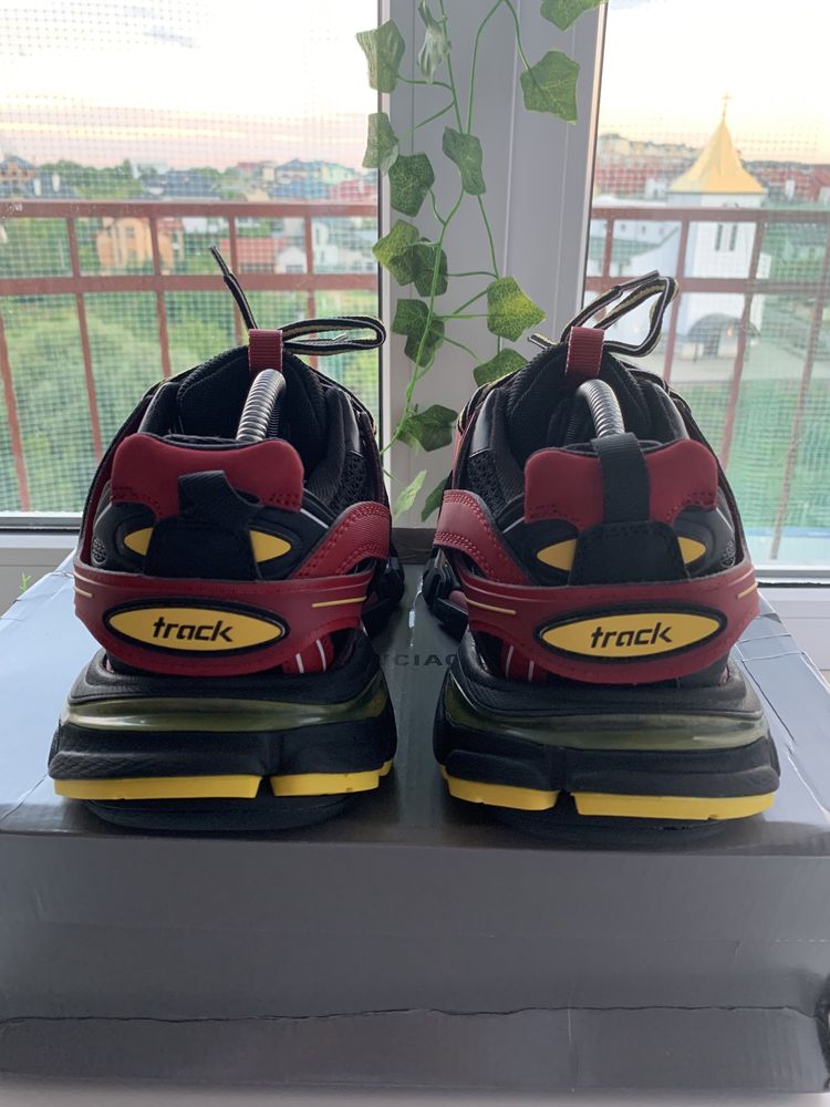 Кросівки, balenciaga track