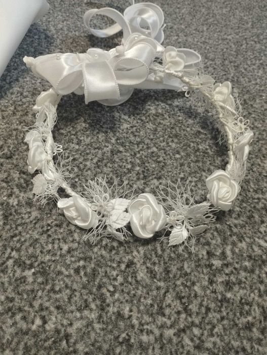 Sukienka komunijna bolerko wianek