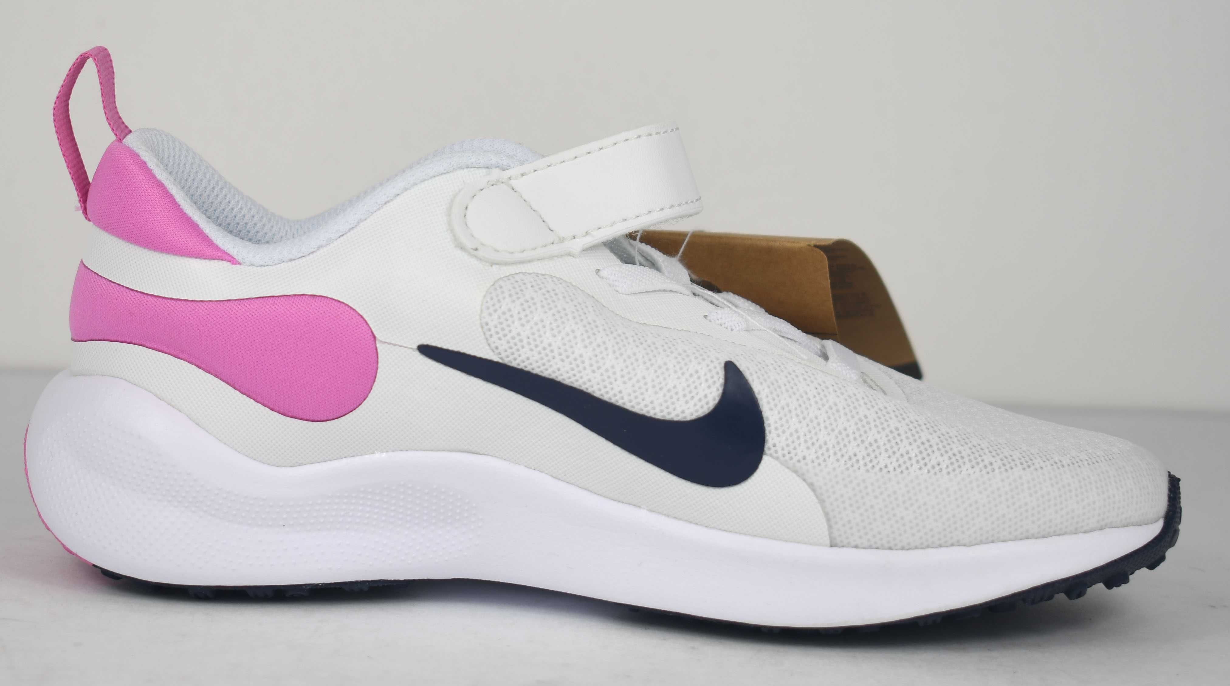 Nowe sneakersy Nike Revolution 7 FB7690 roz. 30