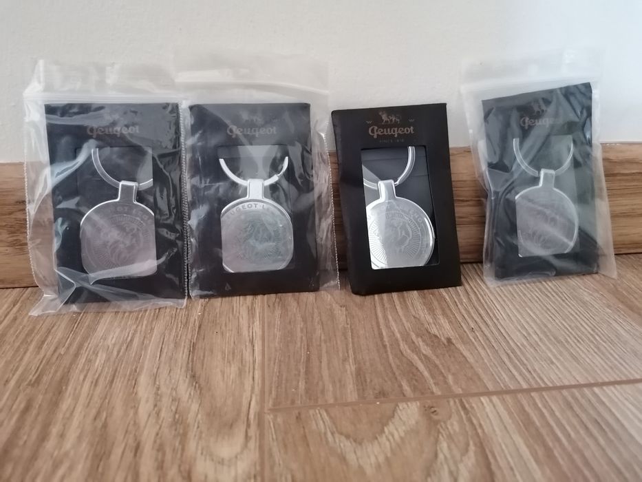 Oryginalny brelok Peugeot Legend