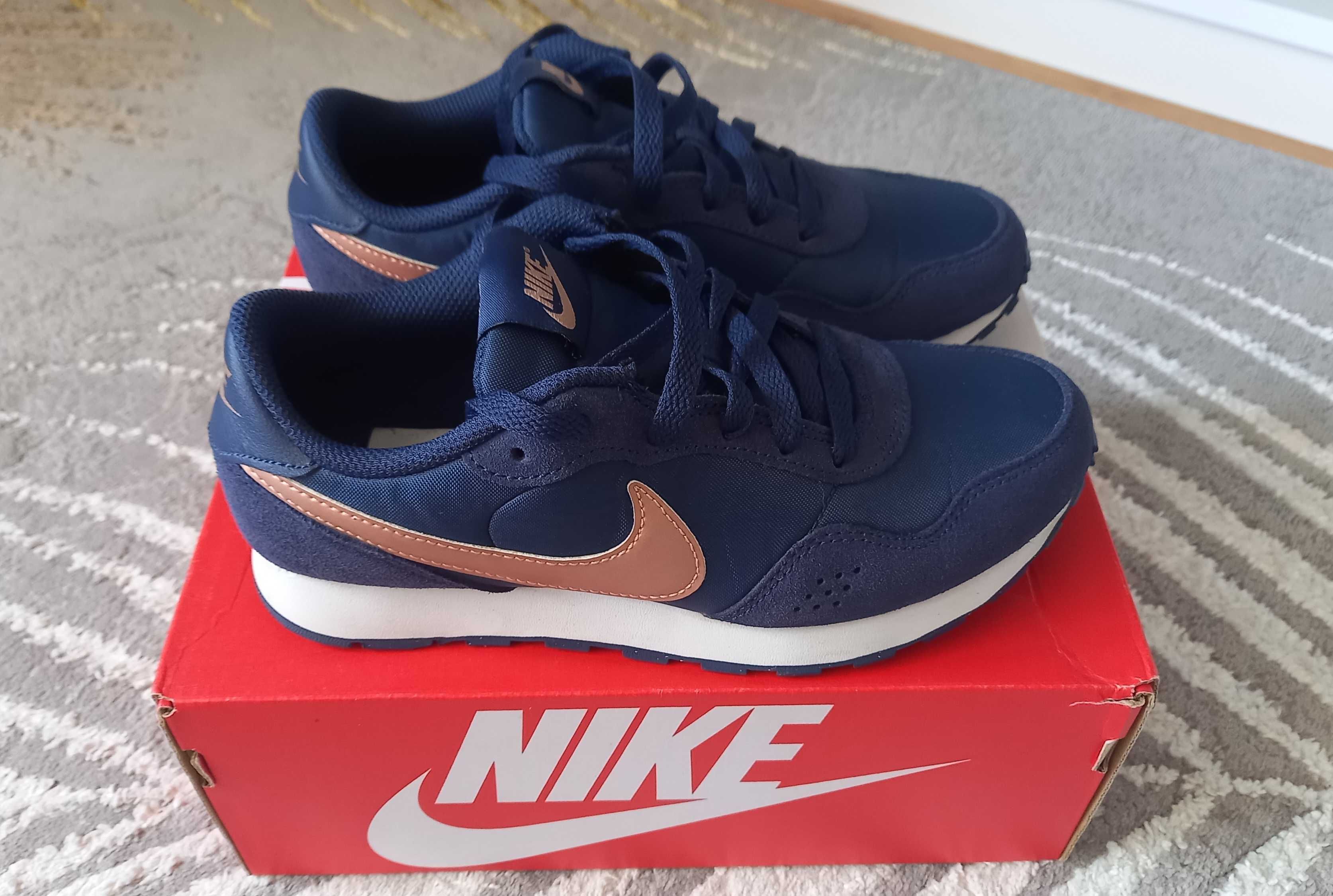 Buty Nike rozmiar 36,5