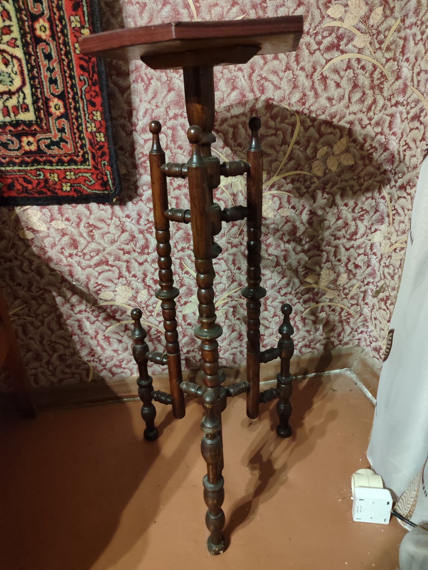 Подставка. Антиквариат.