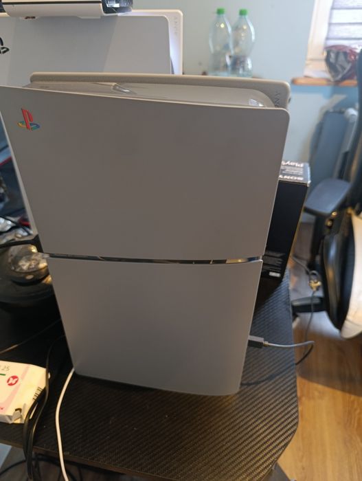 Ps5 1 TB dwa pady nowa konsola