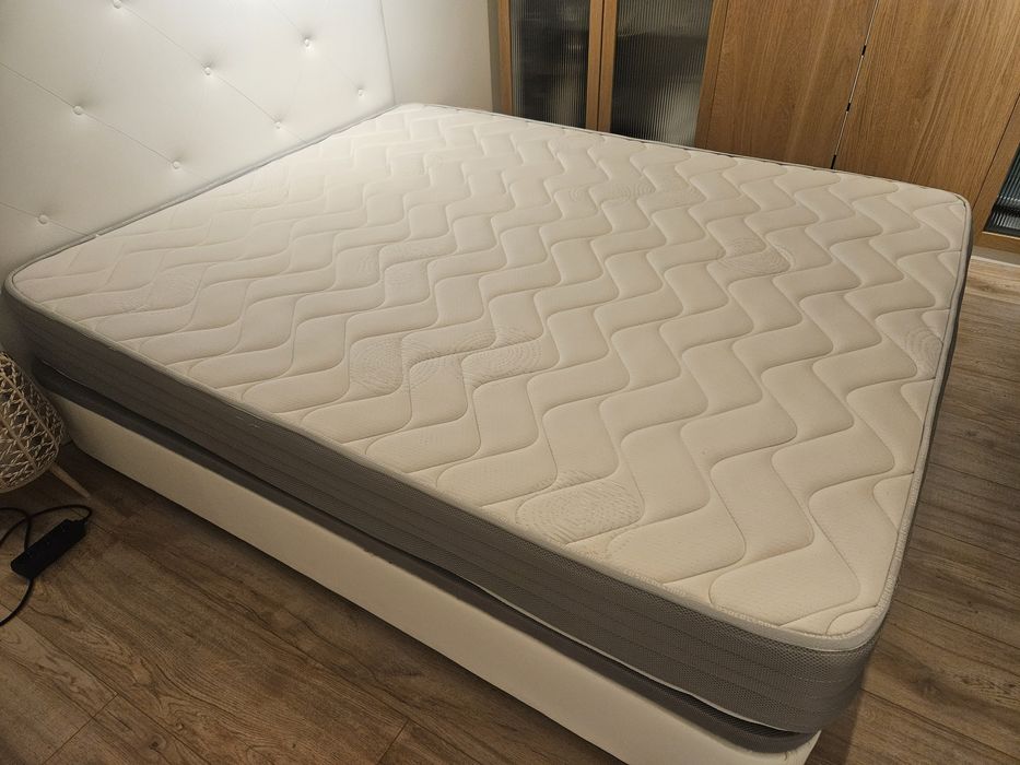 Sommier casal + cabeceira + colchão!