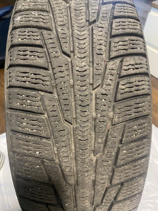 Шини зима NOKIAN 195/65R15 бездисків