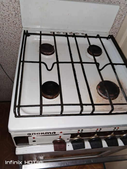 Продам газову плиту