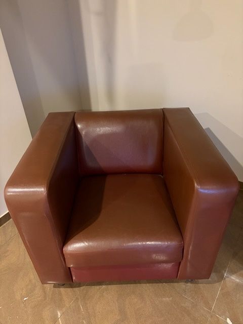 Fotel  ekoskóra wiśnia