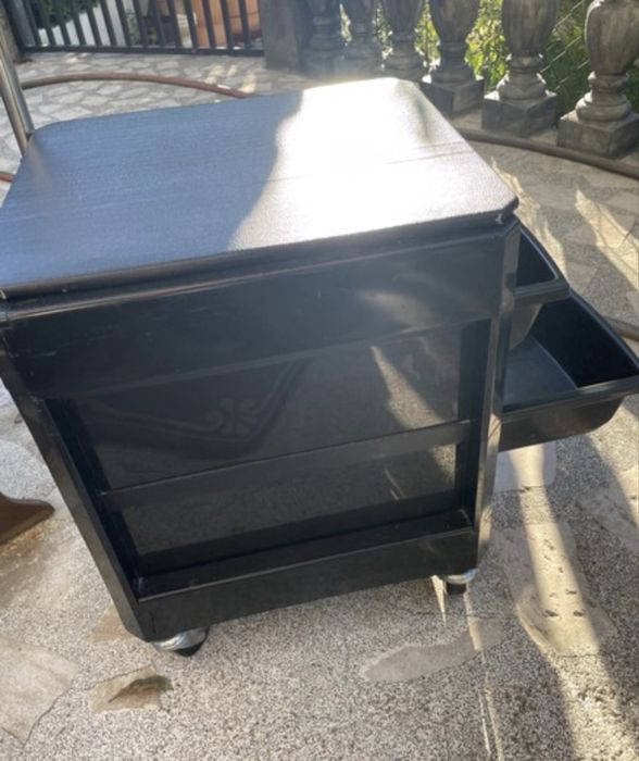 Carro manicure e pedicure